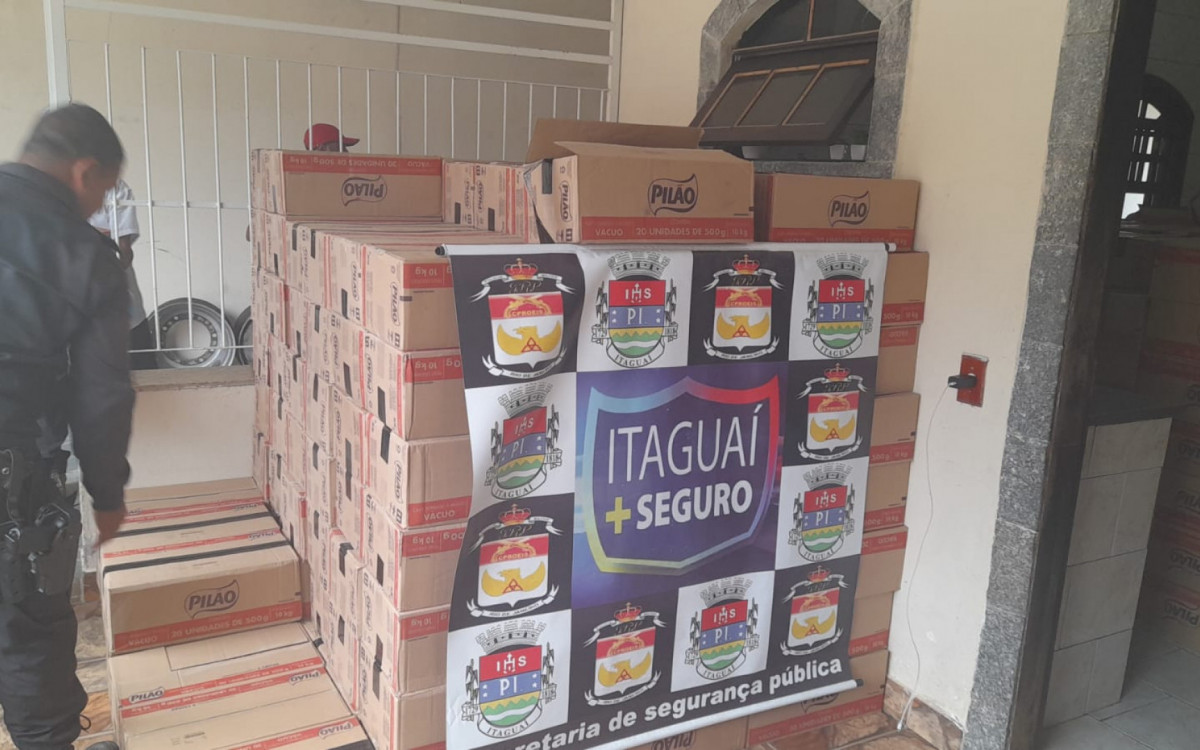 473 caixas apreendidas nesta quinta-feira.