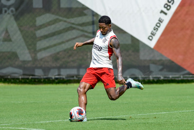 Presidente do São Paulo nega ultimado a Marinho, mas reforça desejo por desfecho rápido por atacante do Flamengo