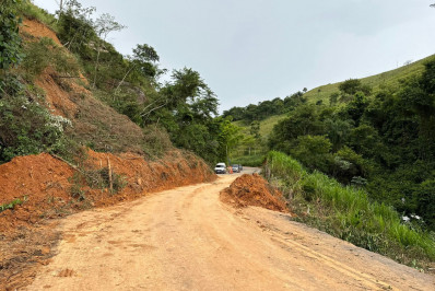 Em Quatis, RJ-159 é liberada parcialmente para veículos leves