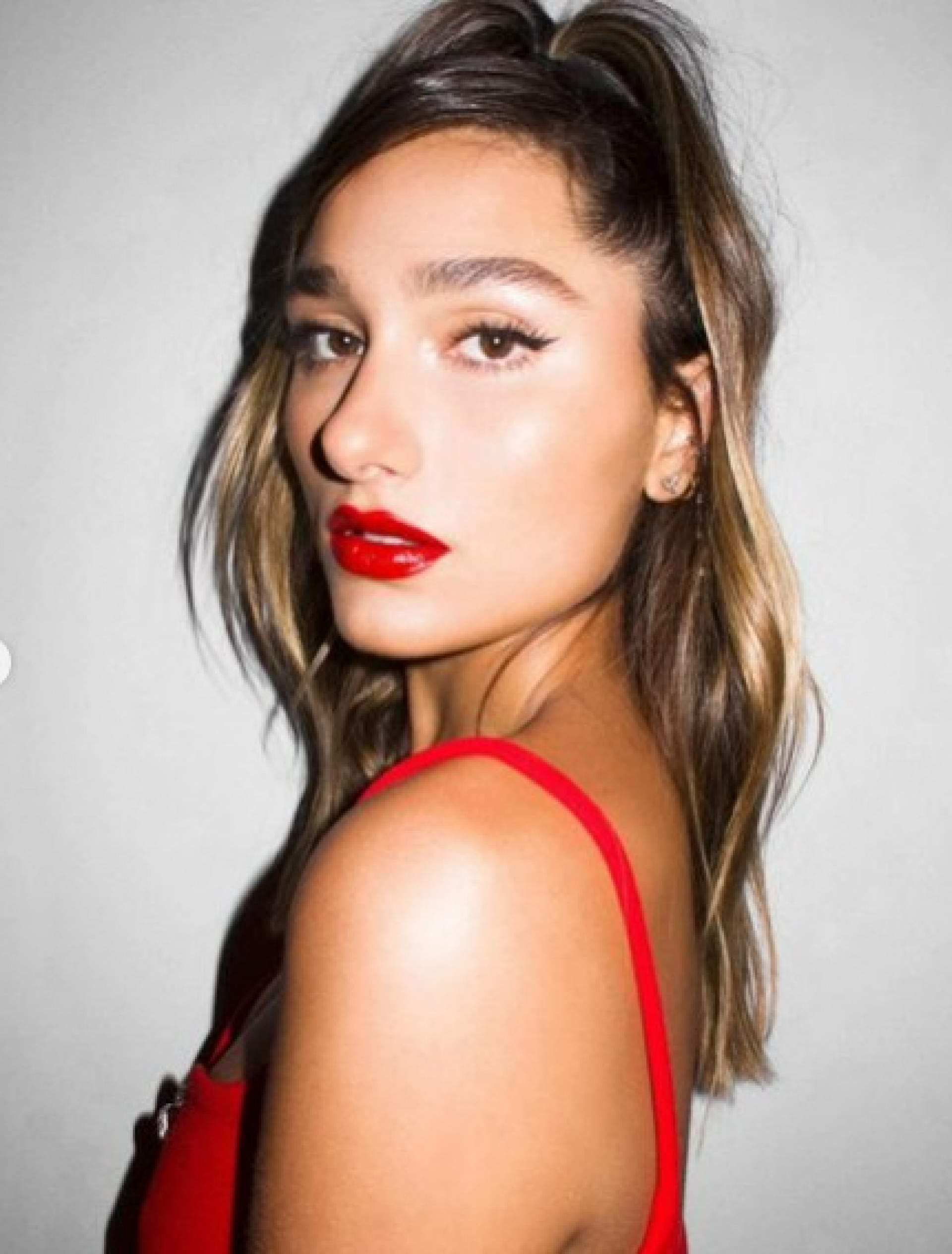 Sasha usa franja lateral - Reprodução do Instagram