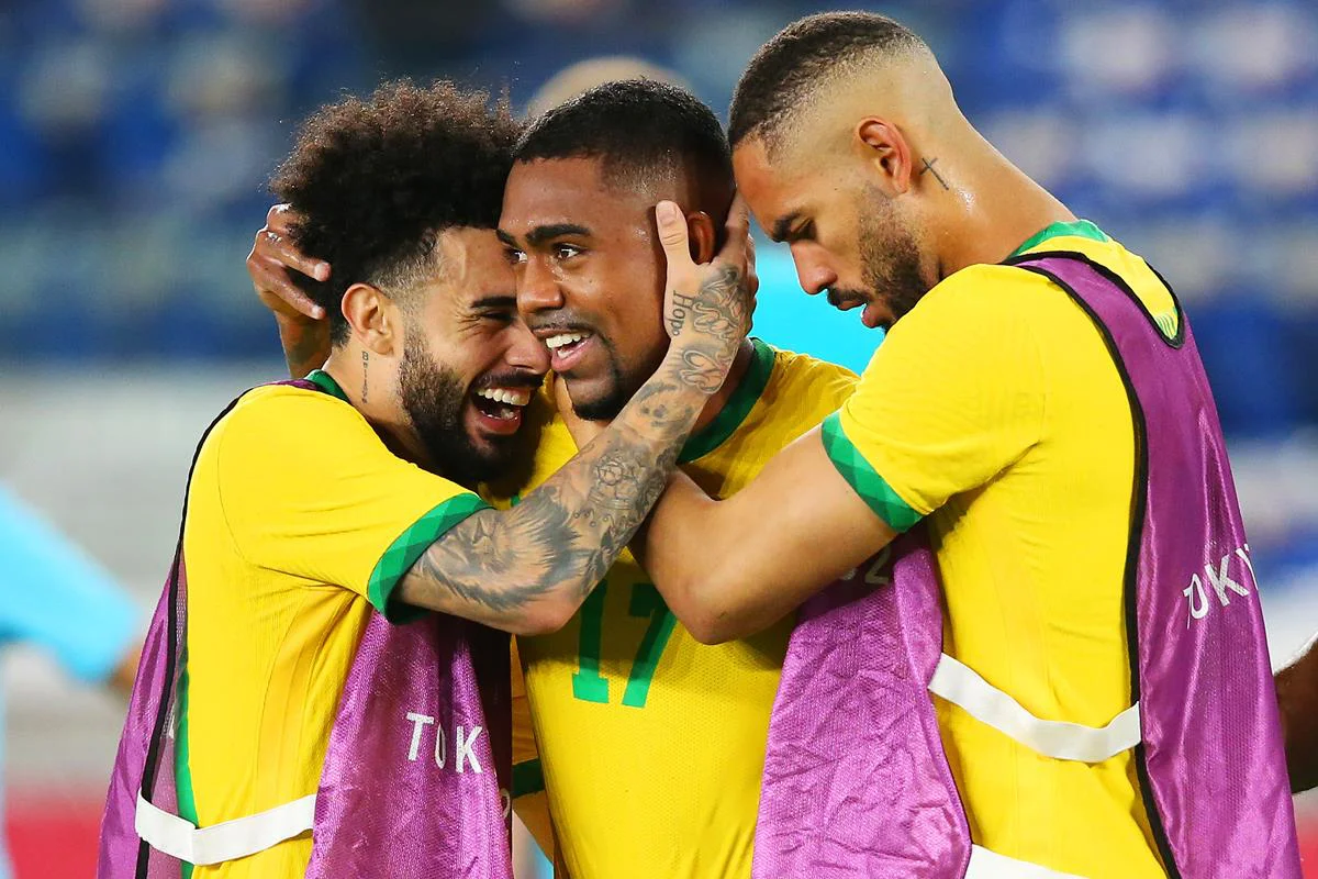 Claudinho, Malcom e Matheus Cunha em a&ccedil;&atilde;o pela sele&ccedil;&atilde;o ol&iacute;mpica