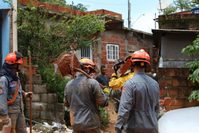 Sobe para 59 número de mortos em São Sebastião, no litoral de SP
