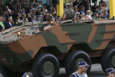 Em retaliação ao Brasil, Alemanha veta envio de blindado às Filipinas