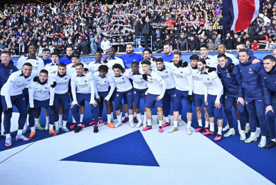 PSG realiza treino aberto para mais de 30 mil torcedores no Parque dos Príncipes