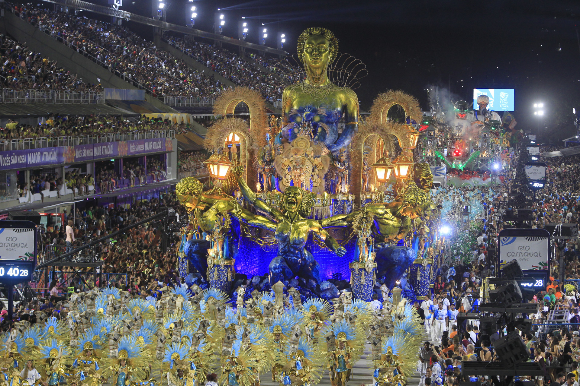 G.R.E.S Beija-Flor de Nilópolis desfilou na segunda noite de desfile do Grupo Especial - Reginaldo Pimenta/Agencia O Dia