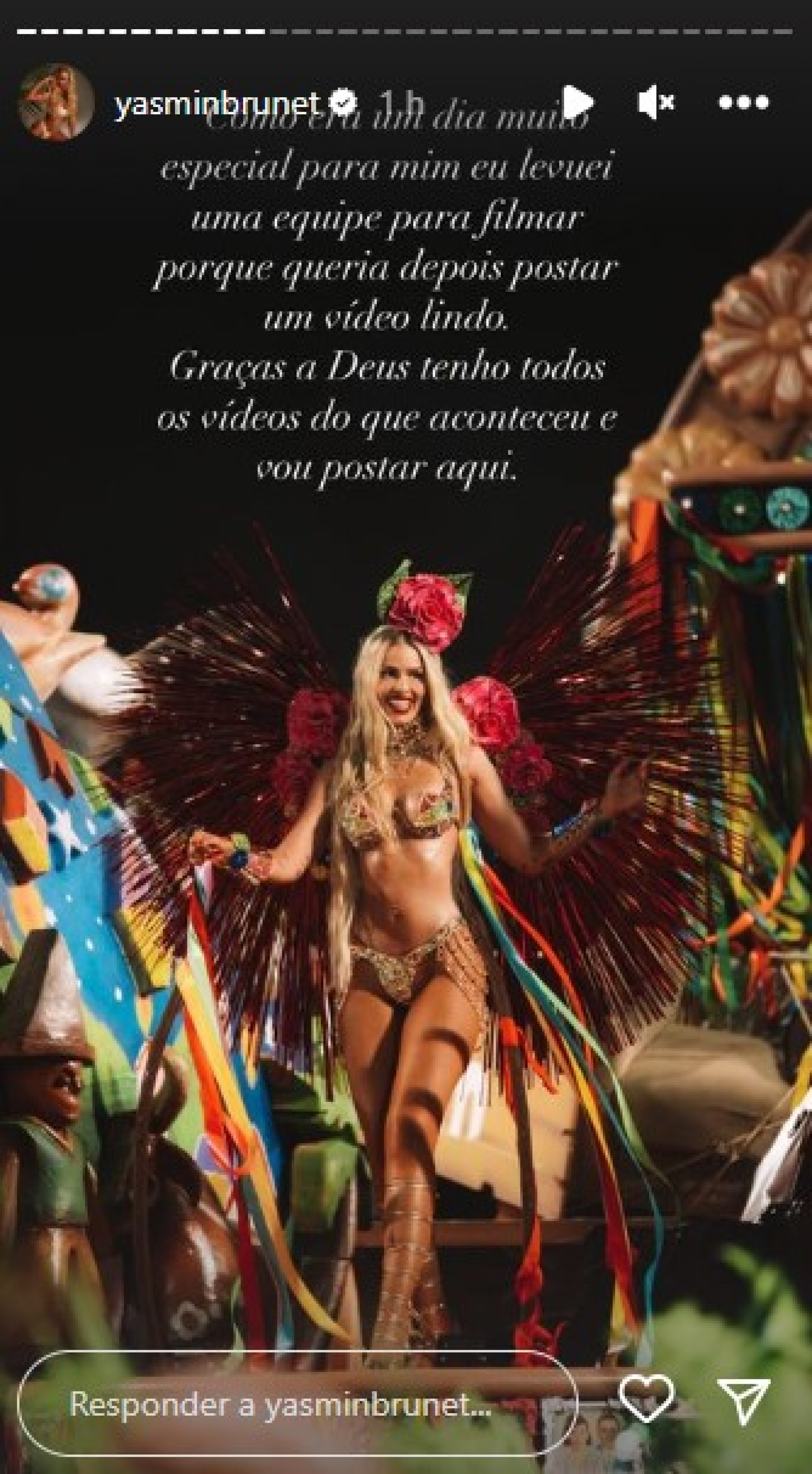 Yasmin Brunet usa Instagram para desabafar sobre desfile com a Grande Rio - Reprodução Internet