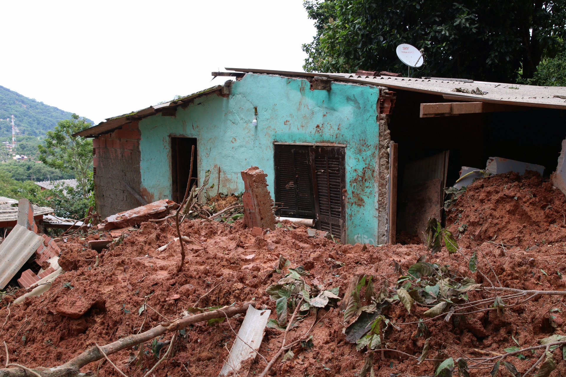 Deslizamentos Causaram A Morte De Mais De 4 Mil No Brasil Nos últimos 35 Anos Mh Geral 