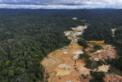 Greenpeace Brasil encontra 176 escavadeiras em terras Yanomami