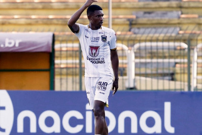 Lelê deve estrear pelo Fluminense na primeira semana de abril