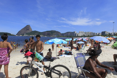 Carioca aproveita domingo de sol antes de possível chegada de frente fria