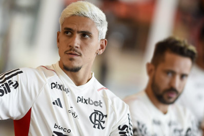Gerson e Pedro treinam no Ninho e aumentam chance de voltar ao Flamengo em final da Recopa