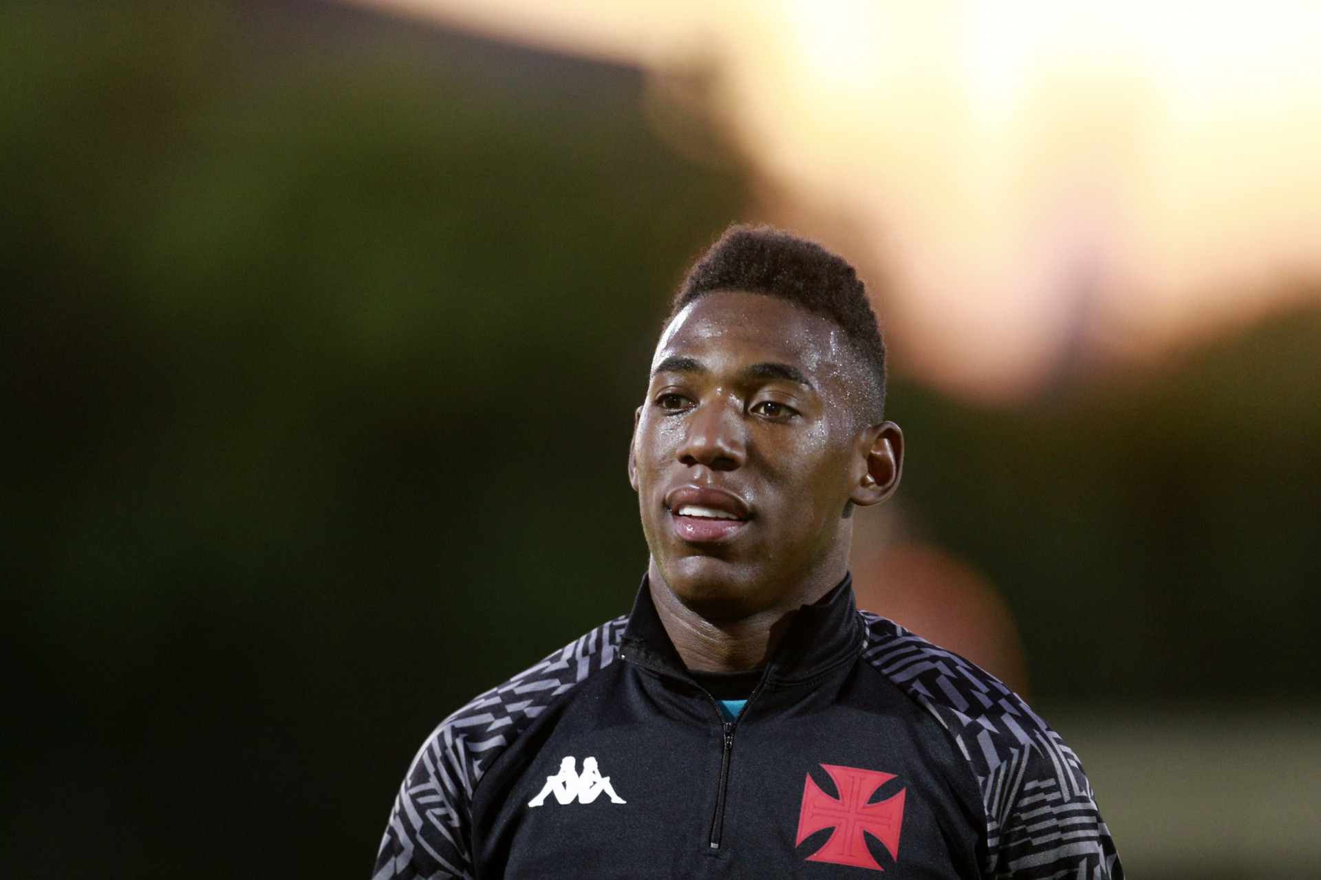 L&eacute;o &eacute; zagueiro do Vasco - Daniel RAMALHO/VASCO