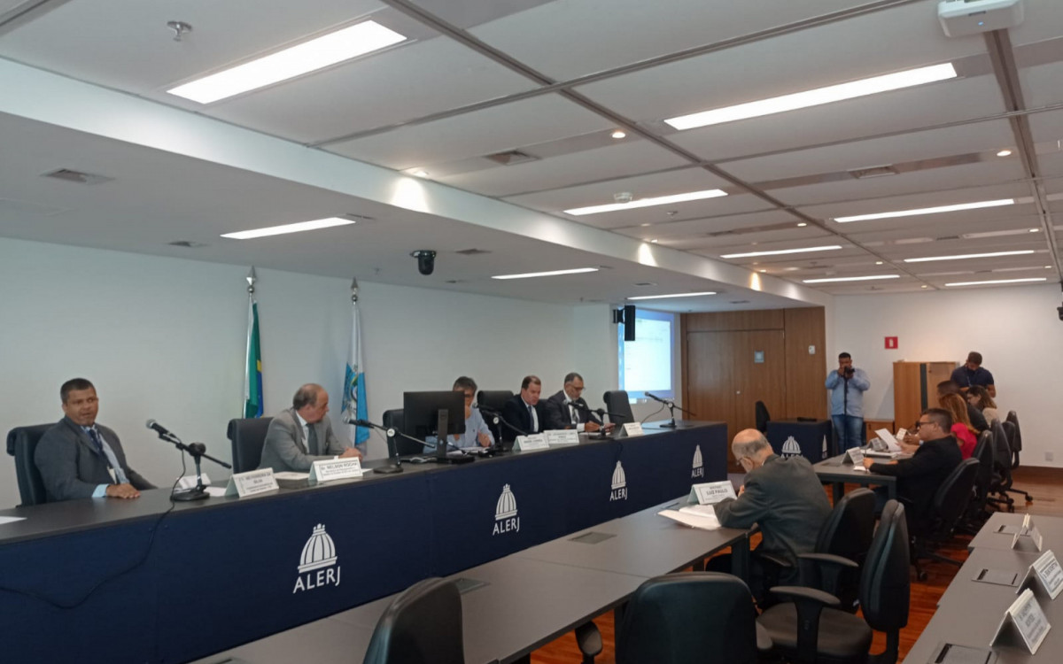 Audi&ecirc;ncia P&uacute;blica da Comiss&atilde;o de Or&ccedil;amento, realizada na manh&atilde; desta segunda-feira (27)