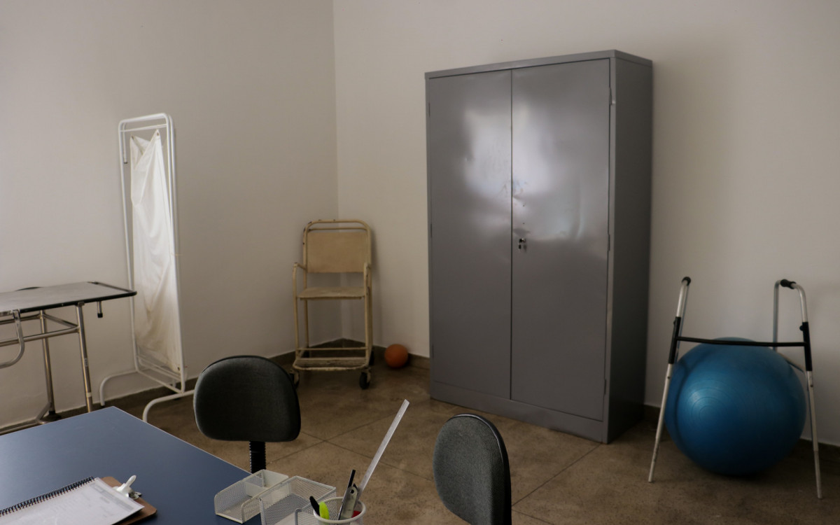 S&atilde;o oferecidas aulas de hidrogin&aacute;stica, hidroterapia, gin&aacute;stica, pilates, fisioterapia, dan&ccedil;a de sal&atilde;o, entre outras atividades