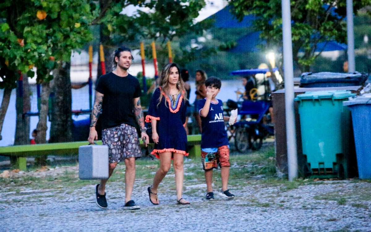 Wanessa Camargo curte passeio com Dado Dolabella e o filho no Rio