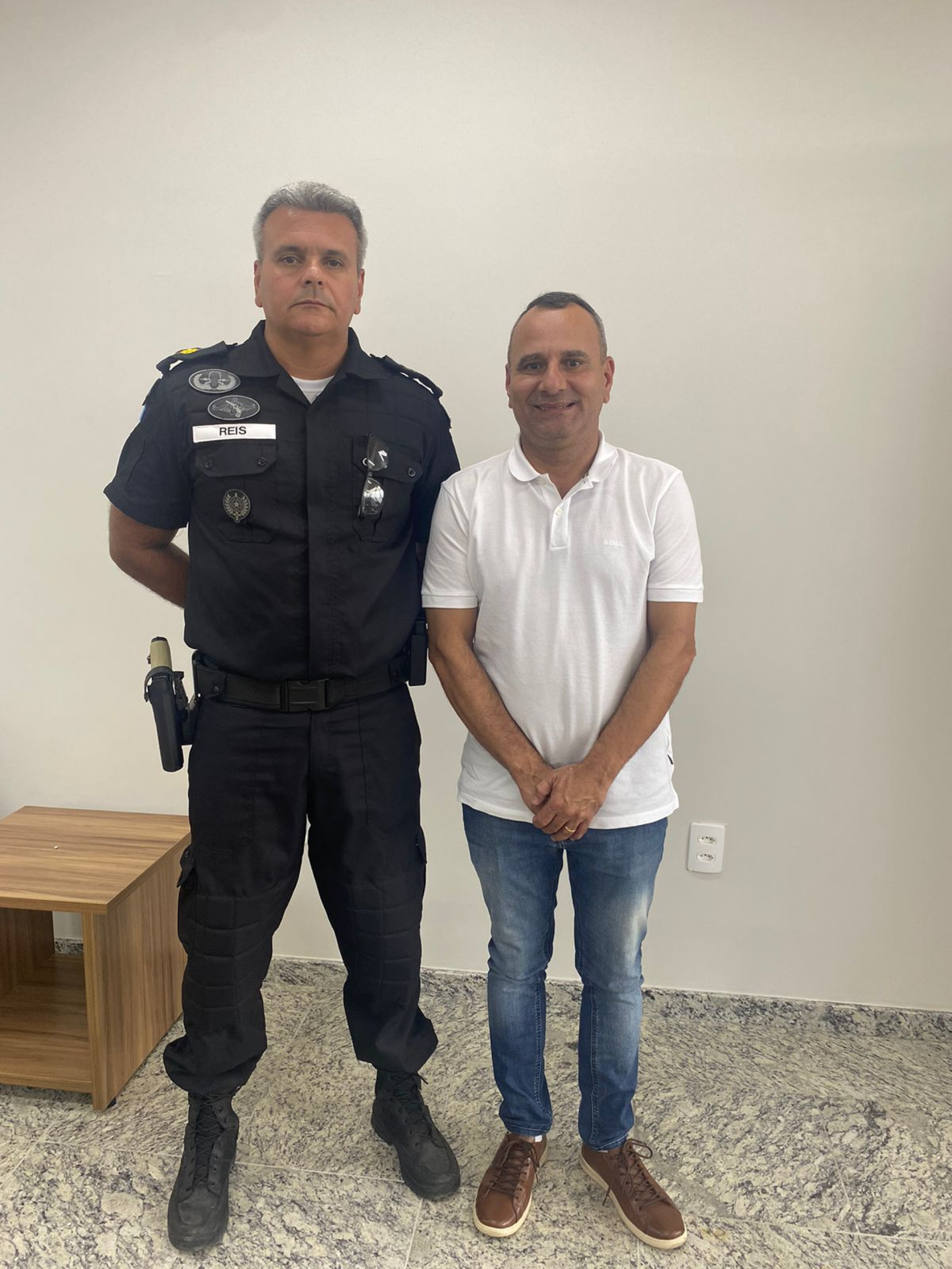 Comandante Reis e prefeito Waguinho destacaram a import&acirc;ncia do trabalho em conjunto - Divulga&ccedil;&atilde;o / PMBR