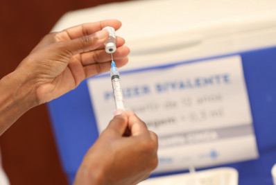 Estudos indicam que vacina bivalente é mais eficaz contra covid-19