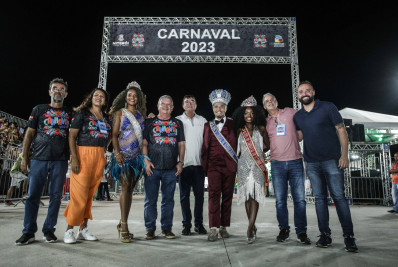 Mais de 20 mil pessoas lotam desfile que abriu o Carnaval 2023 