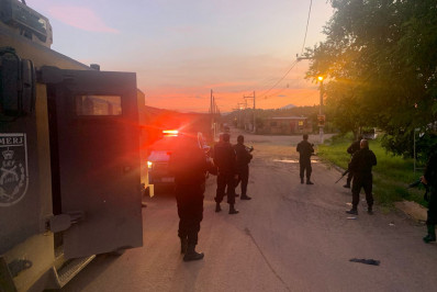 Polícia Militar faz operação em comunidades da Baixada Fluminense