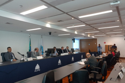 Redução do ICMS da gasolina 'prejudicou as receitas do Rio', diz secretário