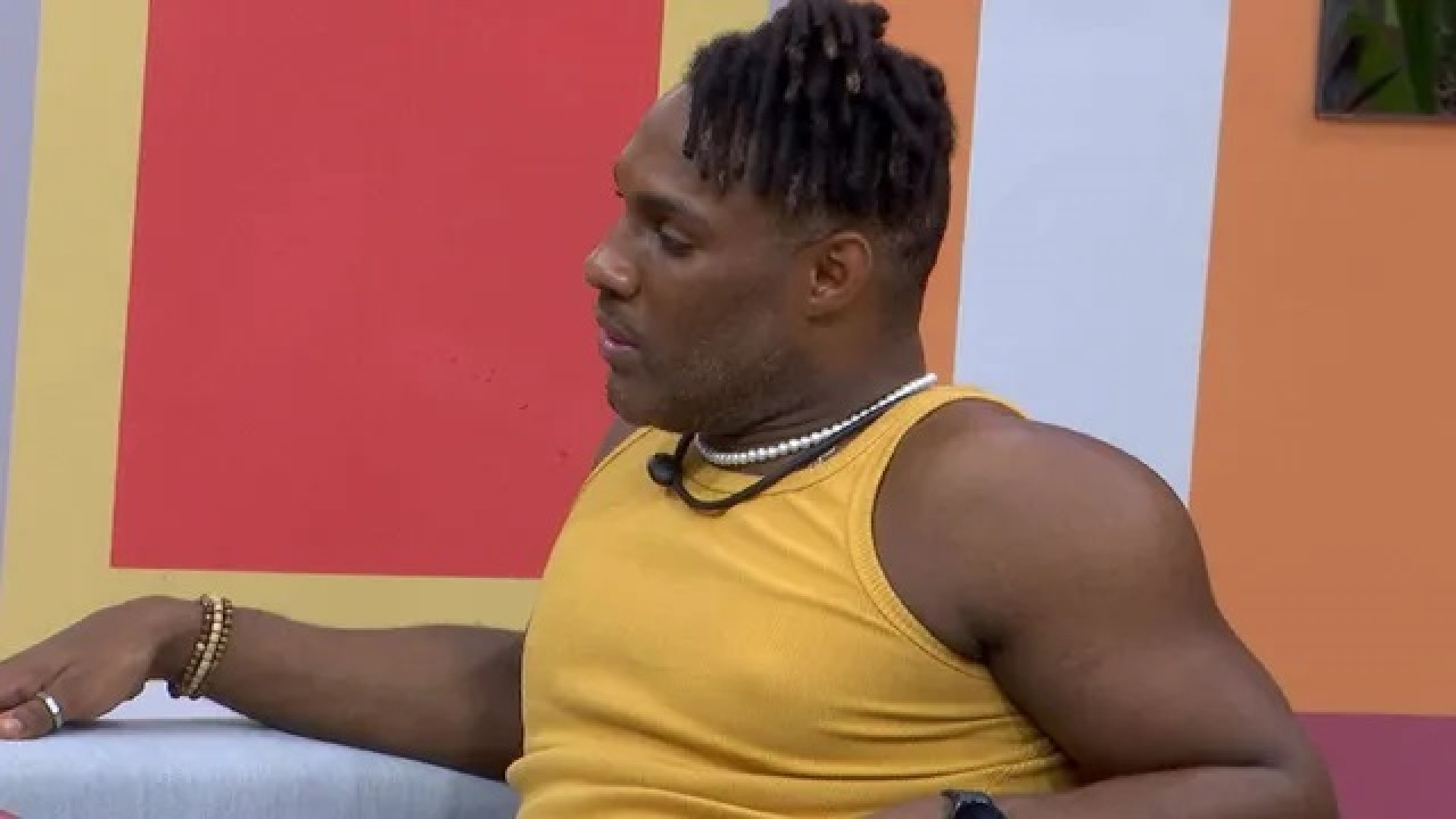 Fred Nicácio critica Bruna Griphao durante conversa com brothers - Reprodução da TV Globo