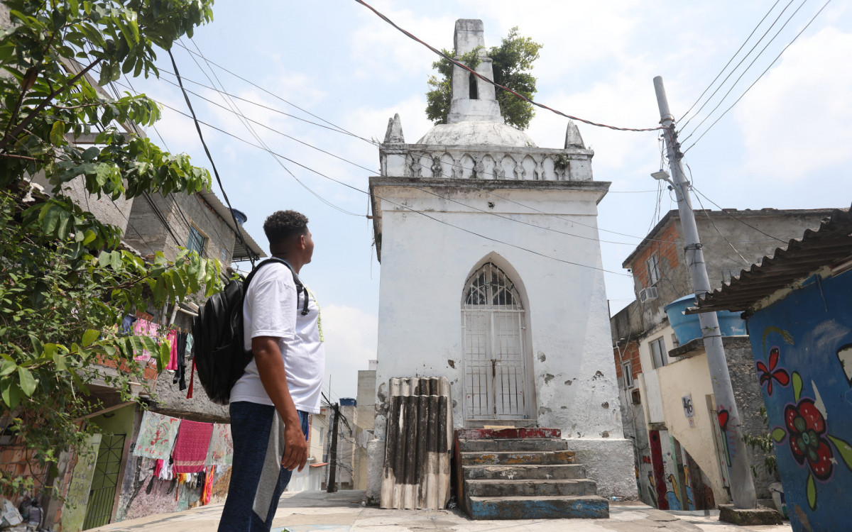 Guia de forma&ccedil;&atilde;o e ativista por voca&ccedil;&atilde;o, Cosme &eacute; querido na comunidade