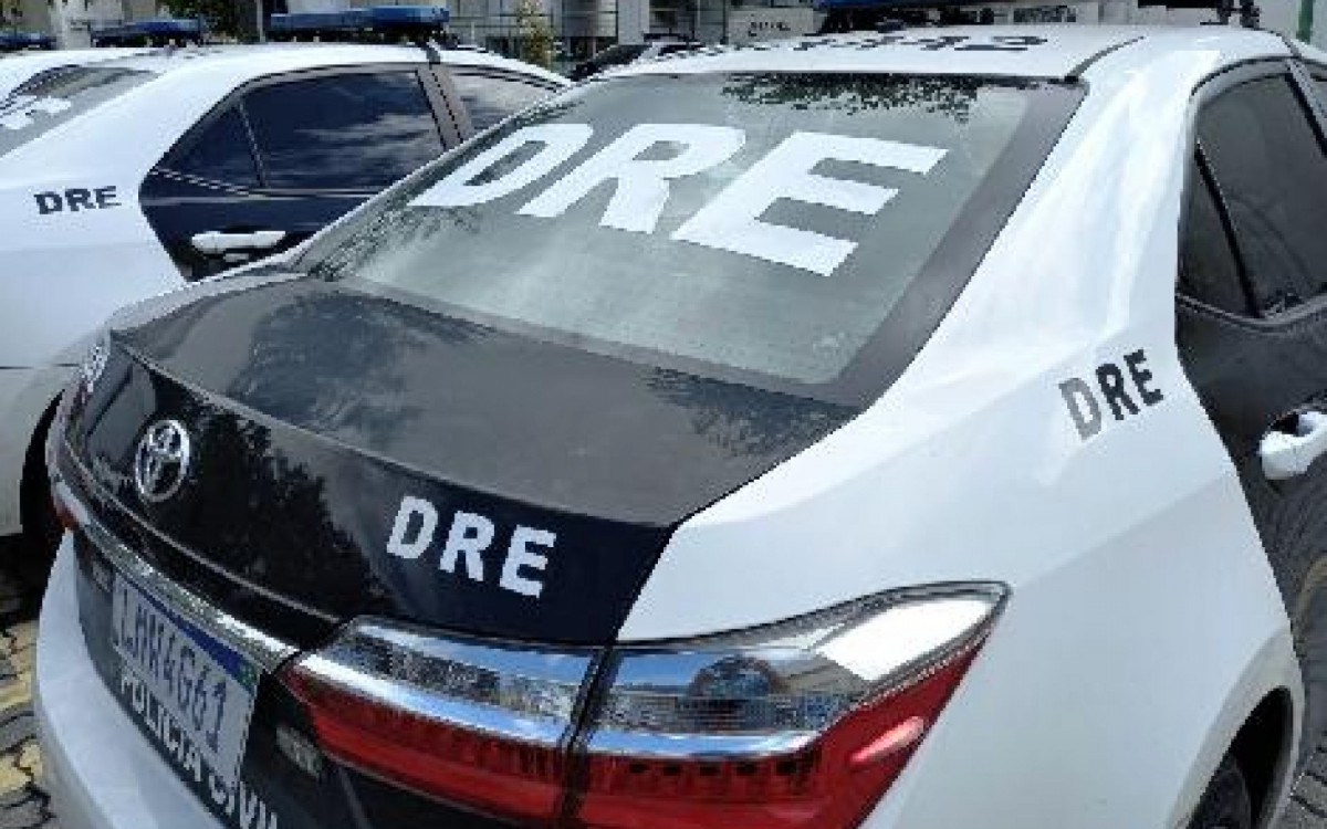 O suspeito foi conduzido &agrave; sede da DRE, na Cidade da Pol&iacute;cia, e depois ao sistema prisional​,​ onde permanecer&aacute; ​&agrave; disposi&ccedil;&atilde;o da Justi&ccedil;a.