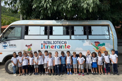Biblioteca Itinerante chega à Escola Manoel Baptista de Andrade