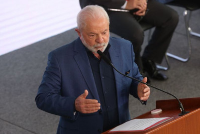 Lula diz que governo apresentará lei de igualdade salarial entre gêneros para o Dia da Mulher