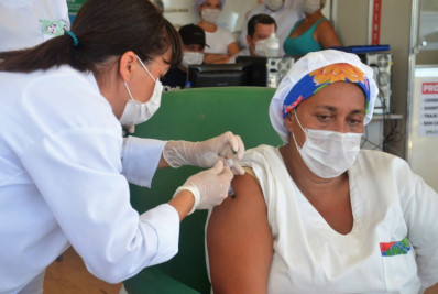 Iguaba Grande dá início à vacinação bivalente contra a Covid-19