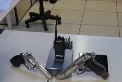 Três suspeitos são baleados após ataque a agentes da PRF durante perseguição em Duque de Caxias