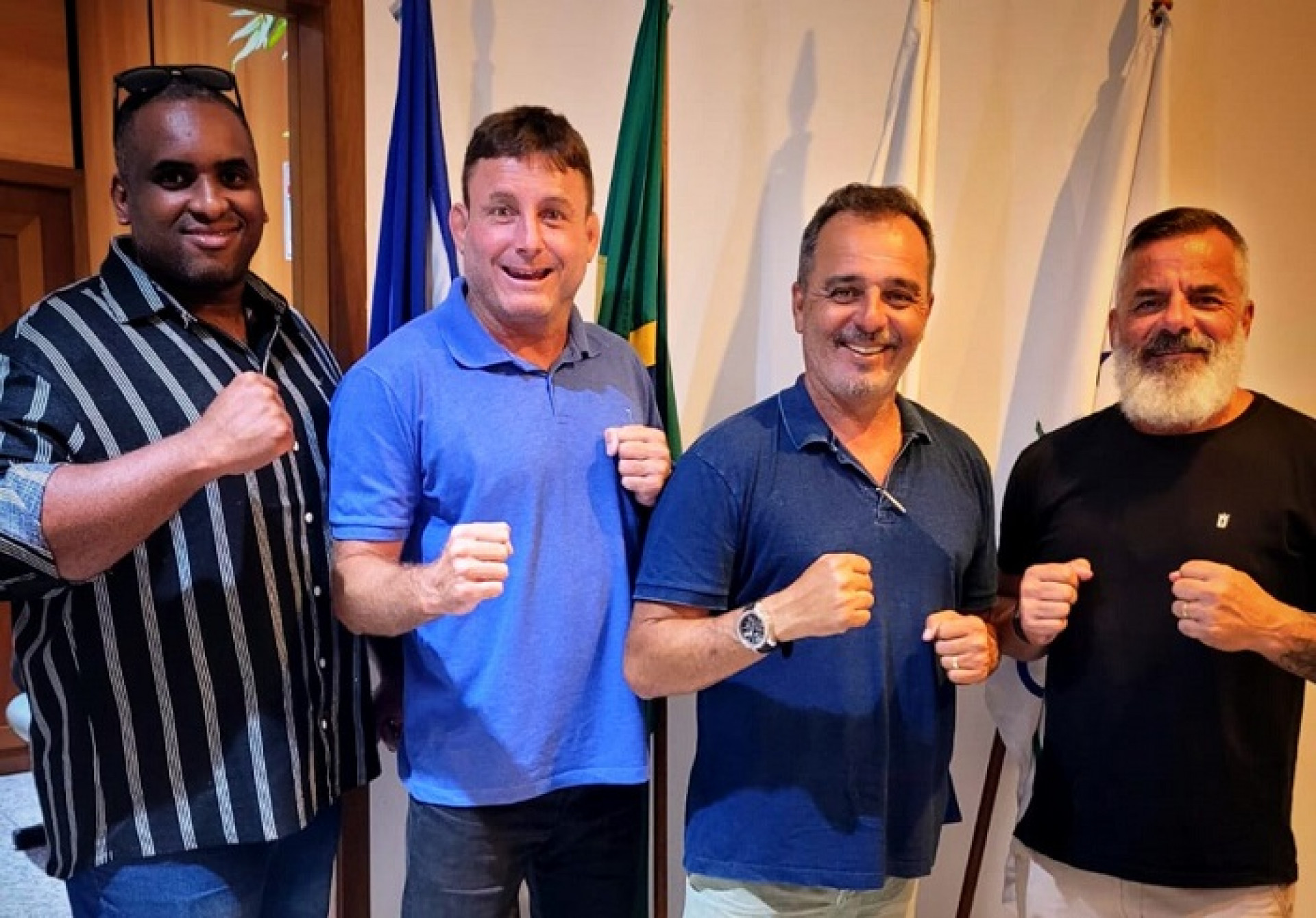 Cl&aacute;udio (Favela Kombat), Marvel (secret&aacute;rio de Esportes), Rodrigo Ferreira (secret&aacute;rio de Desenvolvimento Econ&ocirc;mico) e Henrique (XForce MMA) - (Foto: Divulga&ccedil;&atilde;o)