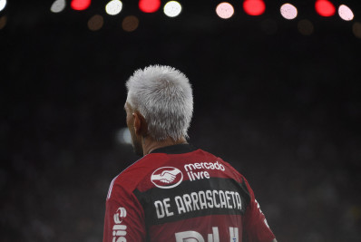 Arrascaeta e Matheus França relatam dores e ficam de fora do jogo entre Ñublense e Flamengo