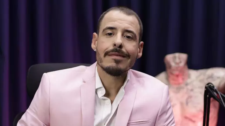 Polícia Civil abre inquérito para investigar coach 'Calvo do Campari' por ameçada de morte