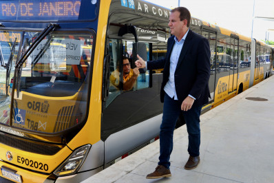 'Encontrei terra arrasada e tive de reconstruir', diz Paes