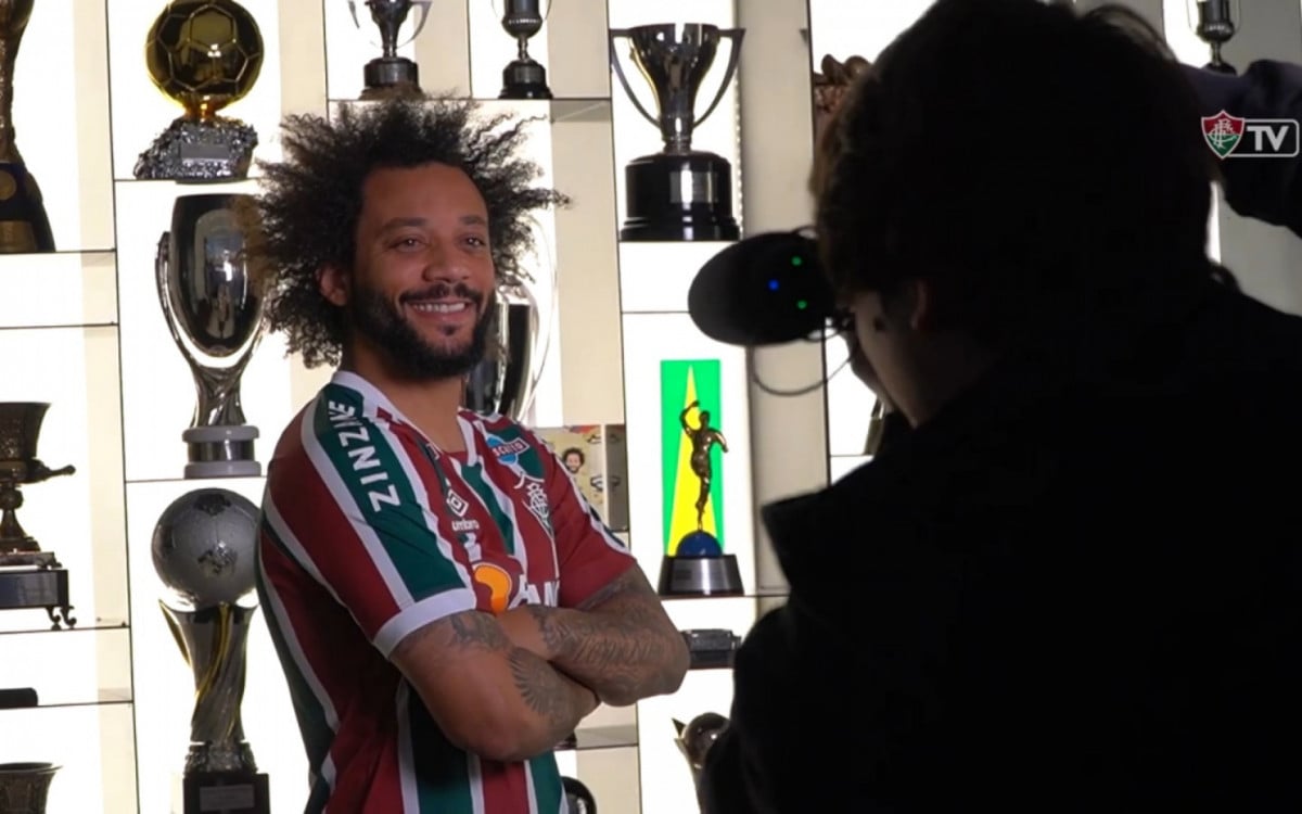 Lateral Marcelo assinou com o Fluminense até o fim de 2024