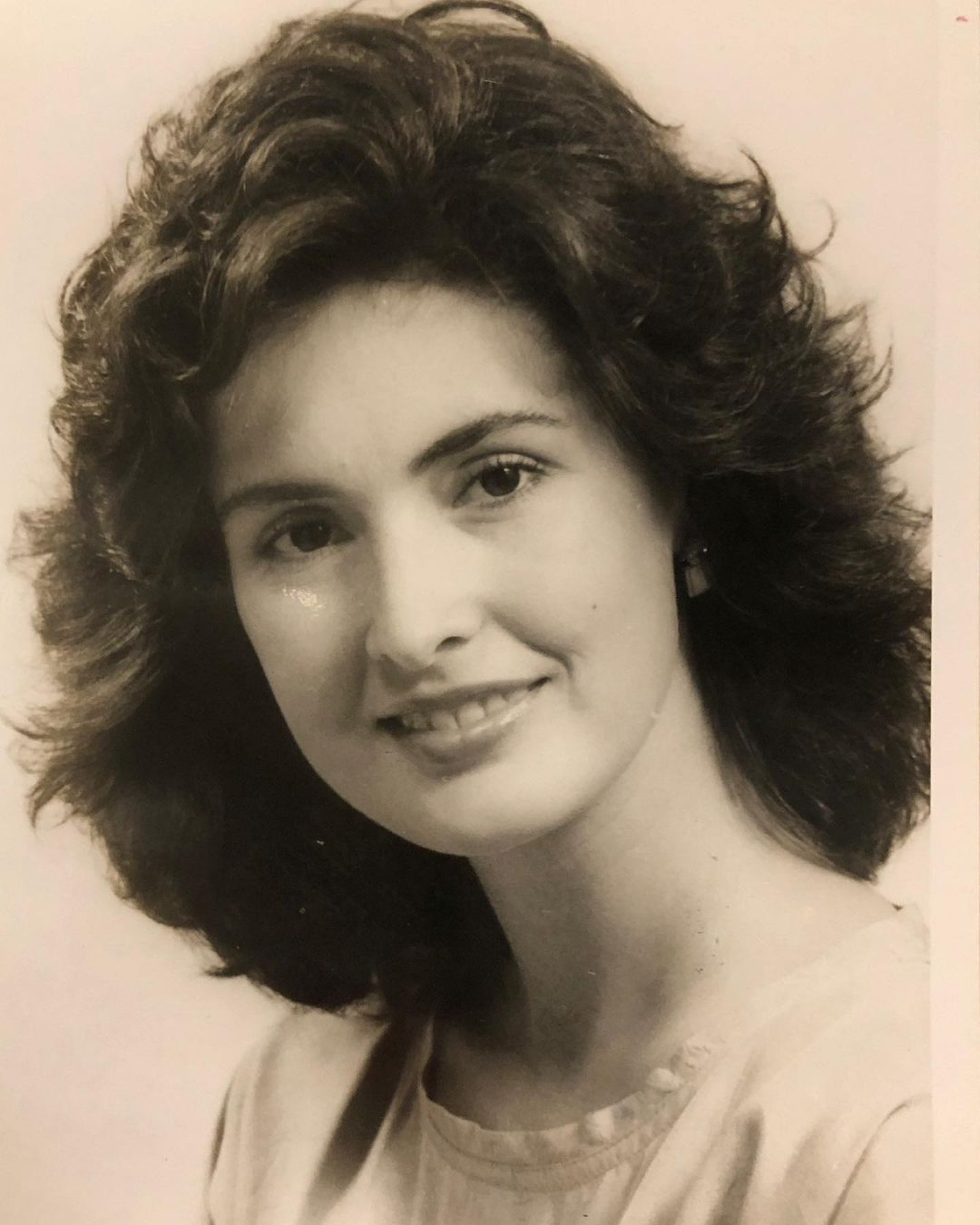 Fátima Bernardes posta foto do início da carreira - Reprodução Internet