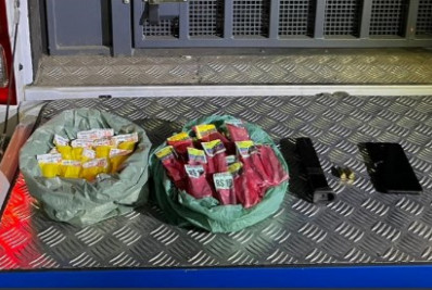 PM apreende drogas e munições após troca de tiros com criminosos na Boca do Mato, em Cabo Frio