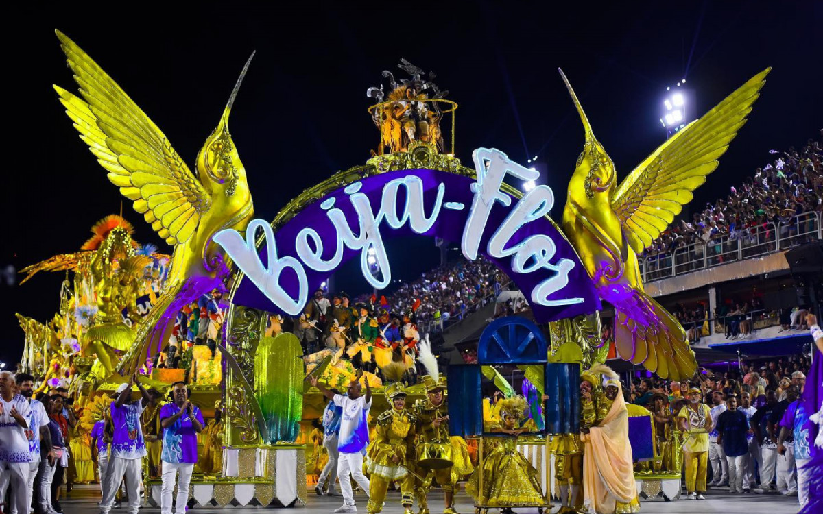 Todos os integrantes da Beija-Flor estarão com as fantasias usadas no desfile da Sapucaí - Divulgação / Beija-Flor