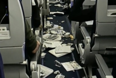 Avião despenca e sete pessoas ficam feridas nos Estados Unidos