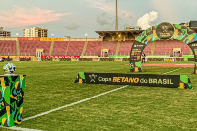 Governador de Sergipe detona arbitragem em jogo do Botafogo: 'Um escândalo'