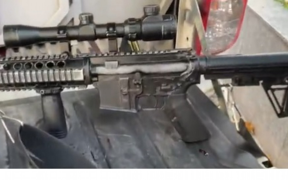 A ocorr&ecirc;ncia com o fuzil e todo o material apreendido foi registrada na 54&ordf; DP