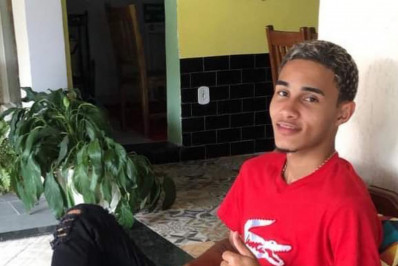 Imagens de câmeras de uniforme de PMs envolvidos na morte de jovem na Kelson's são analisadas