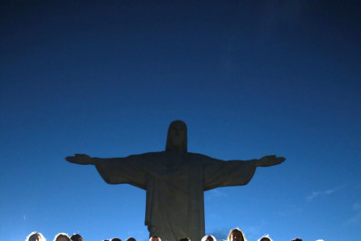 Vítimas de feminicídio são lembradas em ato ecumênico no Corcovado