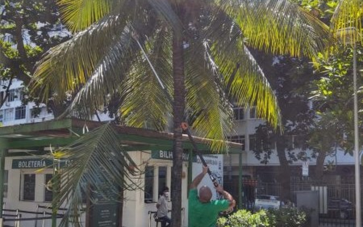 Pra&ccedil;a do Lido sendo preparada para festival de gastronomia