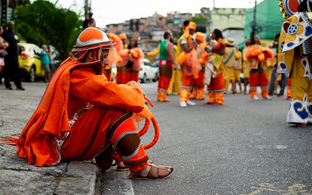 Componentes da Imperatriz Leopoldinense desfilaram em Ramos com os figurinos usados na Sapucaí - Thaís Brum