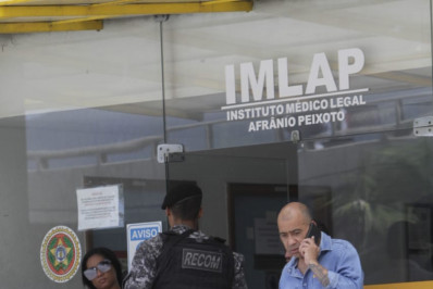 PM morre atropelado por carro em alta velocidade na ponte Rio-Niterói