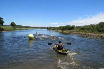 Búzios se consagra como sede de competições internacionais de triathlon