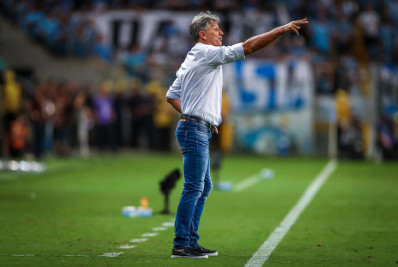 Renato Gaúcho se anima com desejo de ex-atacante do Flamengo de defender o Grêmio