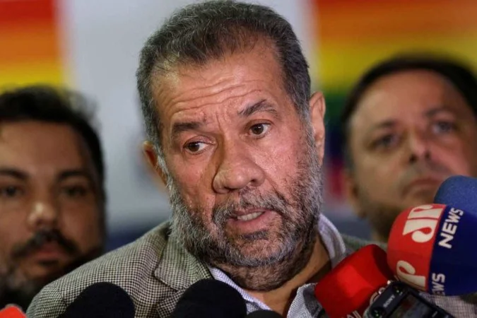 Entenda o que levou Lupi a deixar o governo Lula